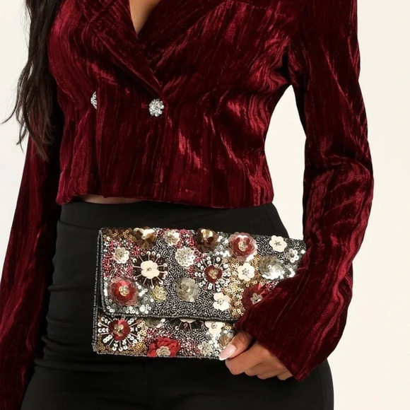 Lulu’s  new with tags size medium cocktail blazer velvet/satin look - Picture 2 of 8